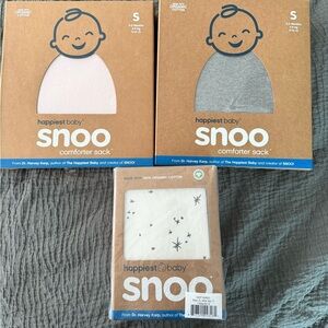 Snoo bundle - 2 size small Comforter Sacks and 3 Pack of Snoo Sheets - New!